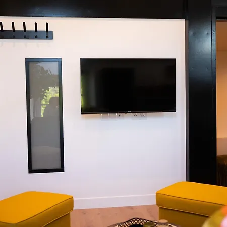 Appartements Plein Centre, A 5 Minutes Du Chateau Onzain Exterior photo