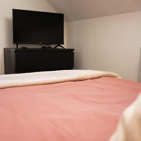 Appartements Plein Centre, A 5 Minutes Du Chateau Onzain Exterior photo